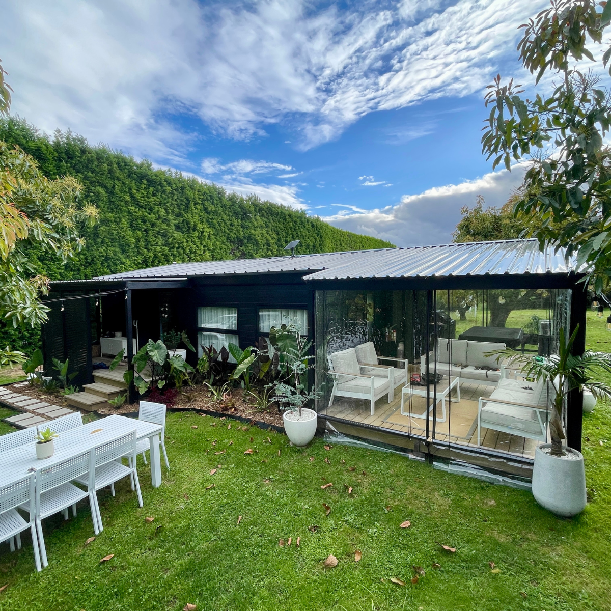 30ft Expander Luxe – 1 Bed