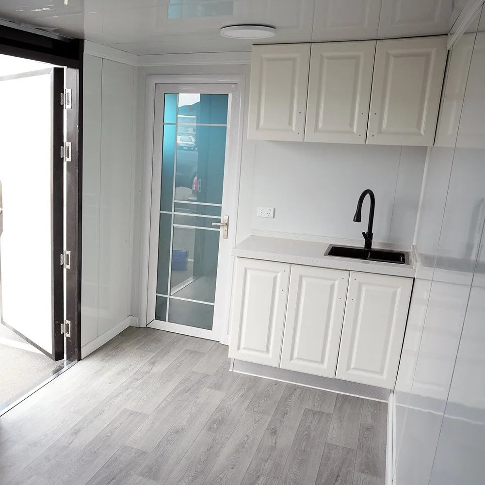 Lounge & Bathroom