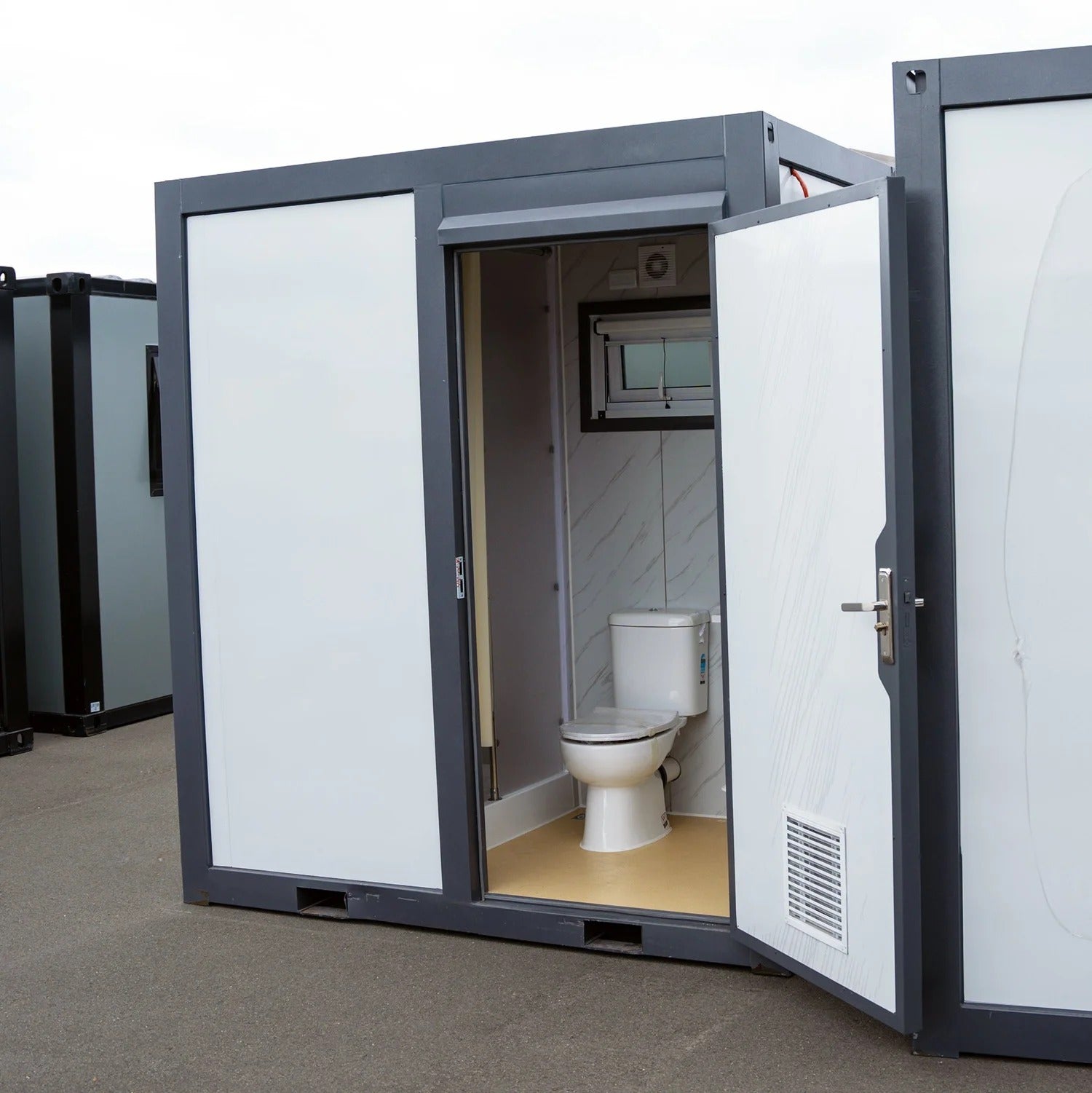 Toilet & Shower